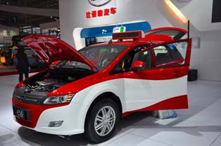 Taxi version of the BYD e6. Began corporate trials in Shenzhen from May 2010. Has launched 60 units as of Nov.