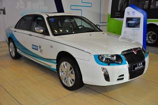 Shanghai brand fuel cell passenger car announced by SAIC. Developed based on the Roewe 750. Prototype built to test the company’s advanced technology.