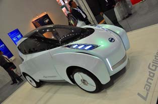 LandGlider, Nissan’s 2-seater small EV.