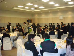 Breakfast press briefing on the first day