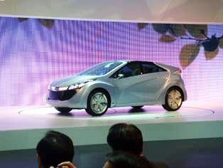 Hyundai HND-4 (Blue Will) plug-in hybrid concept model