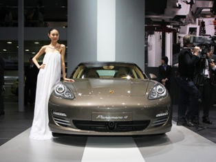 Porsche Panamera 4
