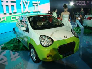 Geely’s EK-2 electric vehicle powered by ferrous-ion battery. Max. speed: 150km/h. Travel distance with one charge: 180km. Charging speed: 80% in 18 minutes.