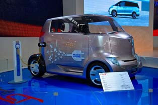 Toyota plug-in hybrid concept