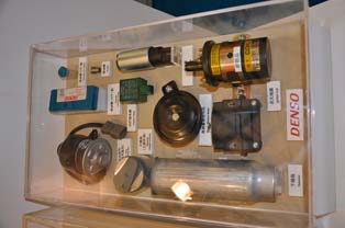 Display of Denso genuine electromagnetic coils and pirated versions