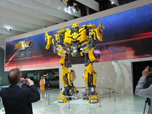 GM: Bumble Bee from the movie ‘Transformers’ promotes the Camaro